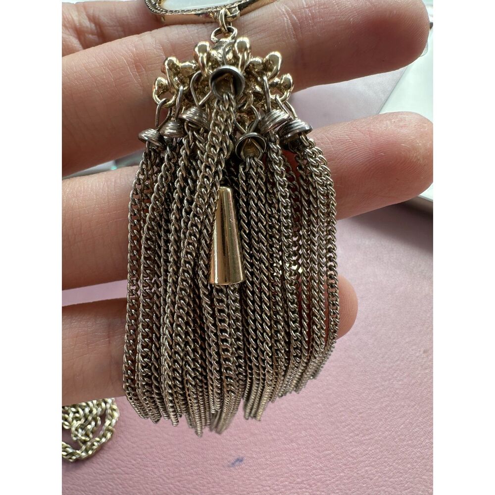 NWOT Kendra Scott Rayne Mother of Pearl Gold Tassel Pendant Necklace - Picture 10 of 16